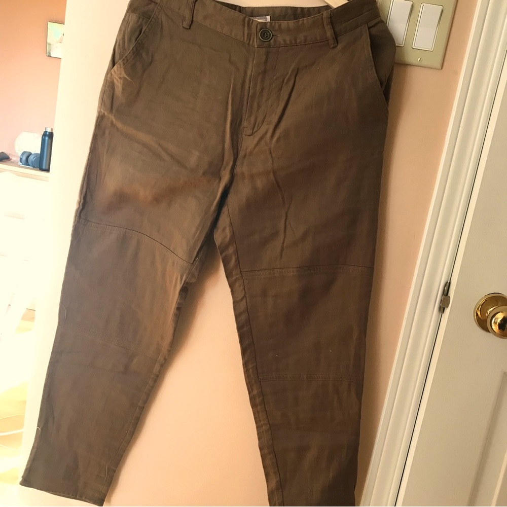 Khaki linen pants, warm elegant for winter, good for work and pleasure.